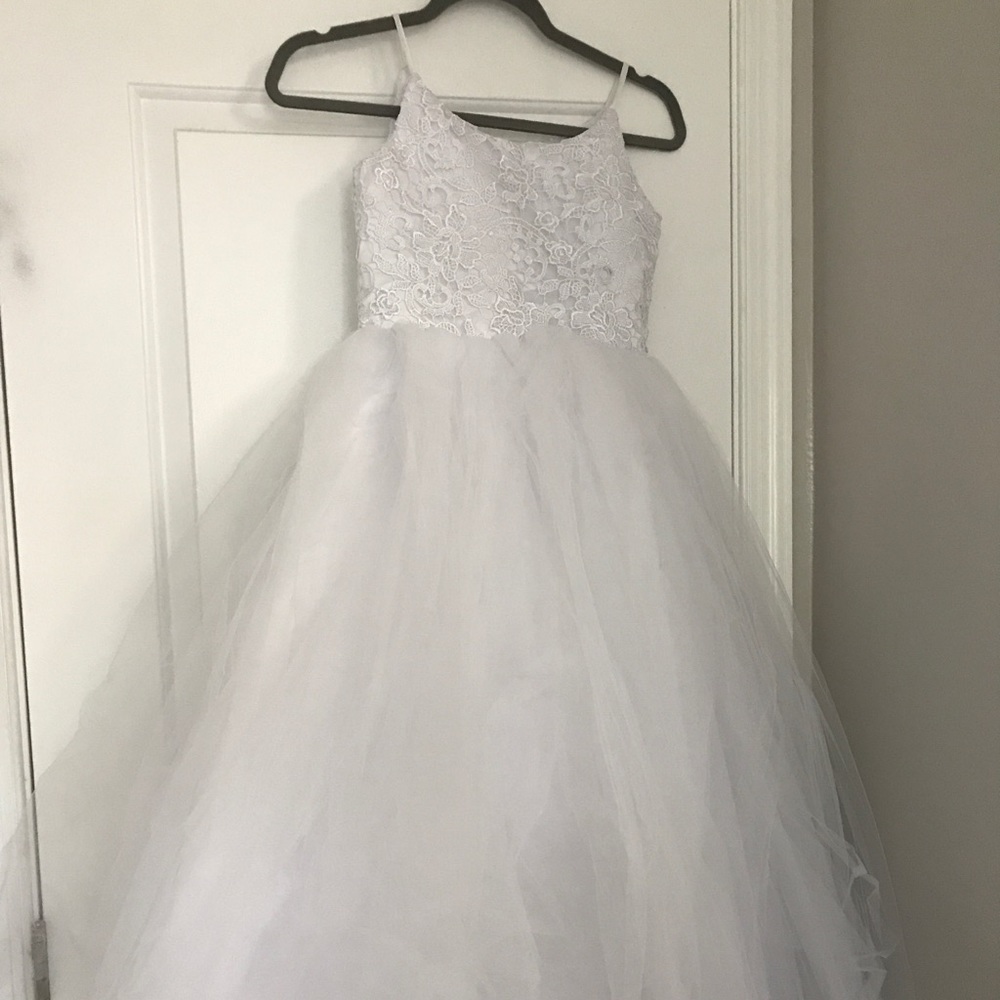 Flower girl dress new white size 4 toddler